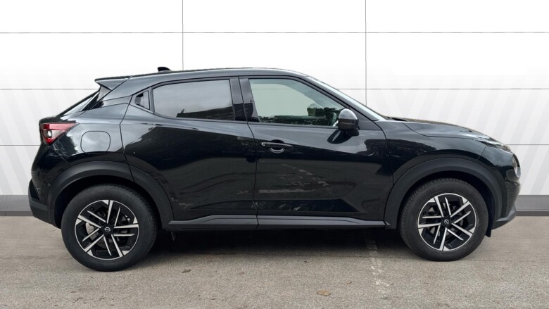 Nissan Juke 1.0 DiG-T N-Connecta 5dr DCT Petrol Hatchback